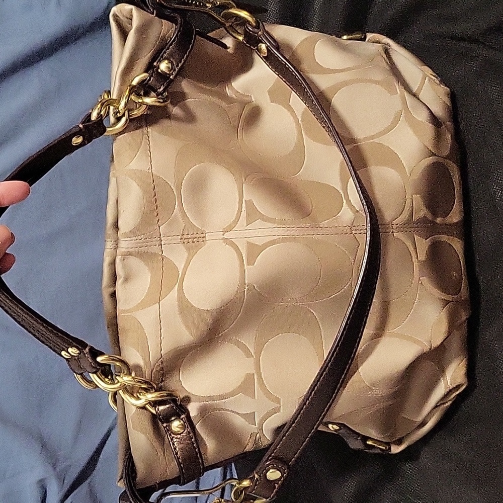 COACH shoulder bag in metallic gold color
